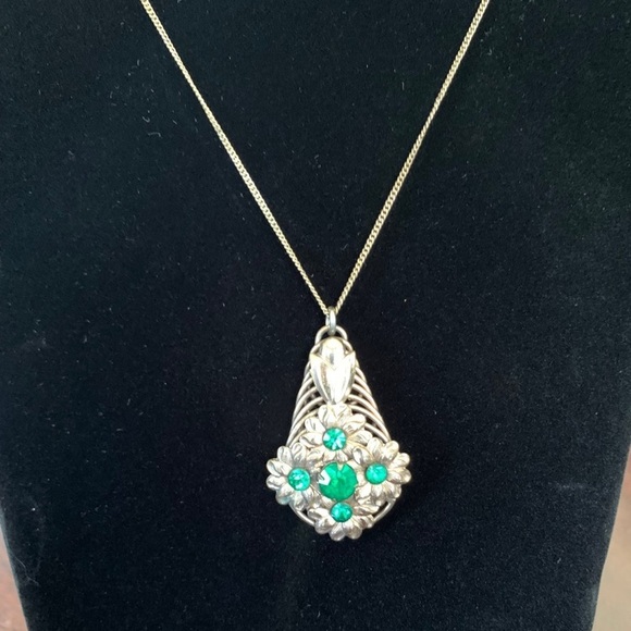 Vintage Jewelry Lot - Picture 5 of 11